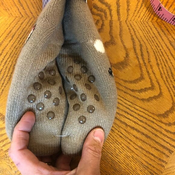 Heat Trendz Super Deluxe Tan children’s sherpa lined Grippy socks One Size - Picture 5 of 7